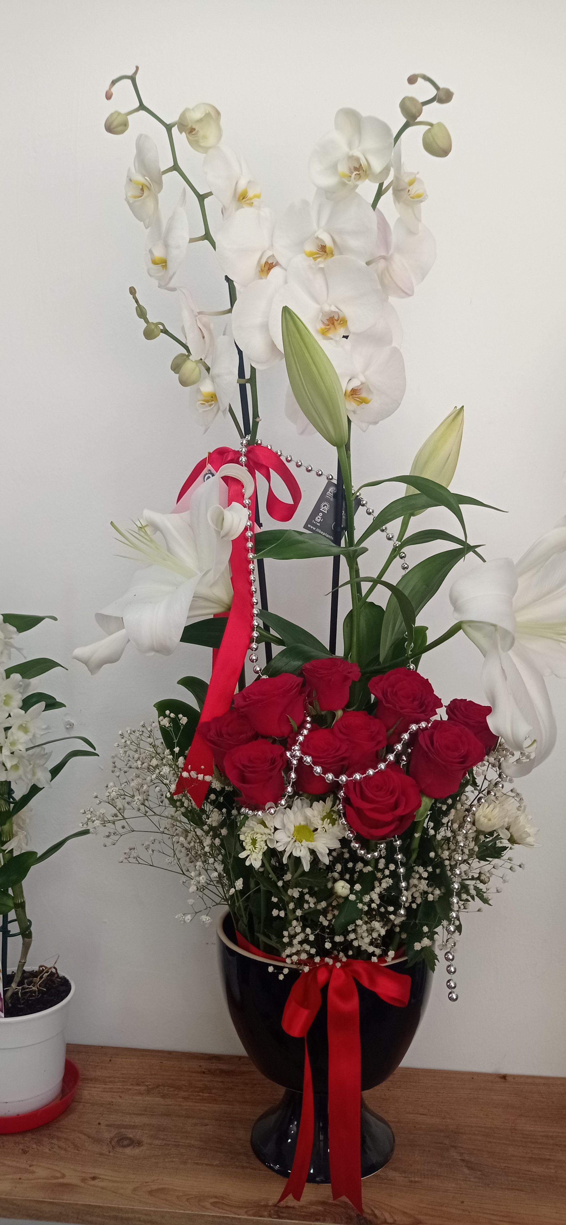 Orkide ve gül demeti