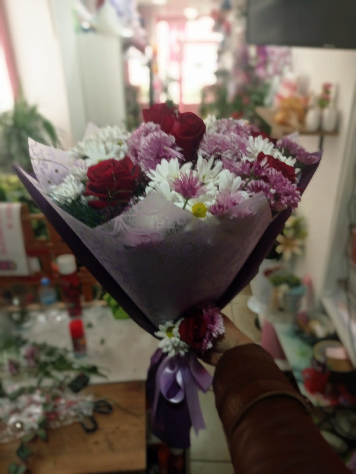 Güller ve Renkli Buket