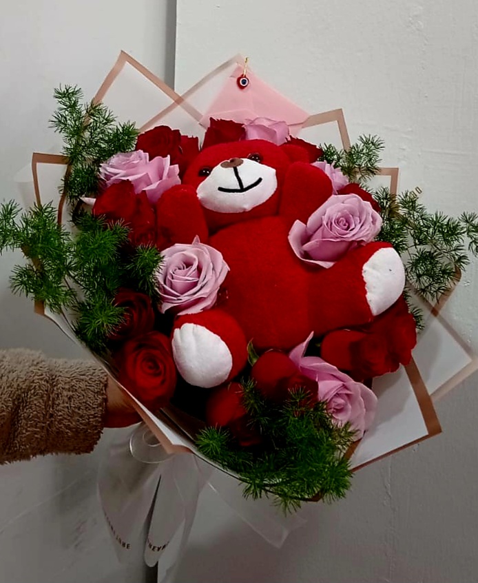 Gül Buketi ve Sevimli Ayıcık - Görsel 3