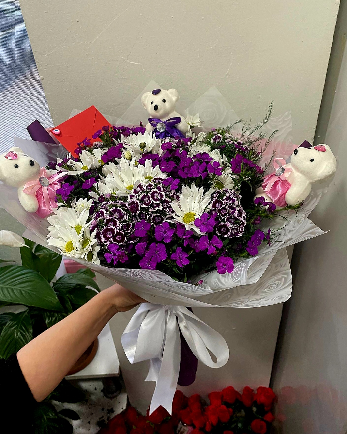 Ayıcıklar ve Renkli buket - Görsel 2